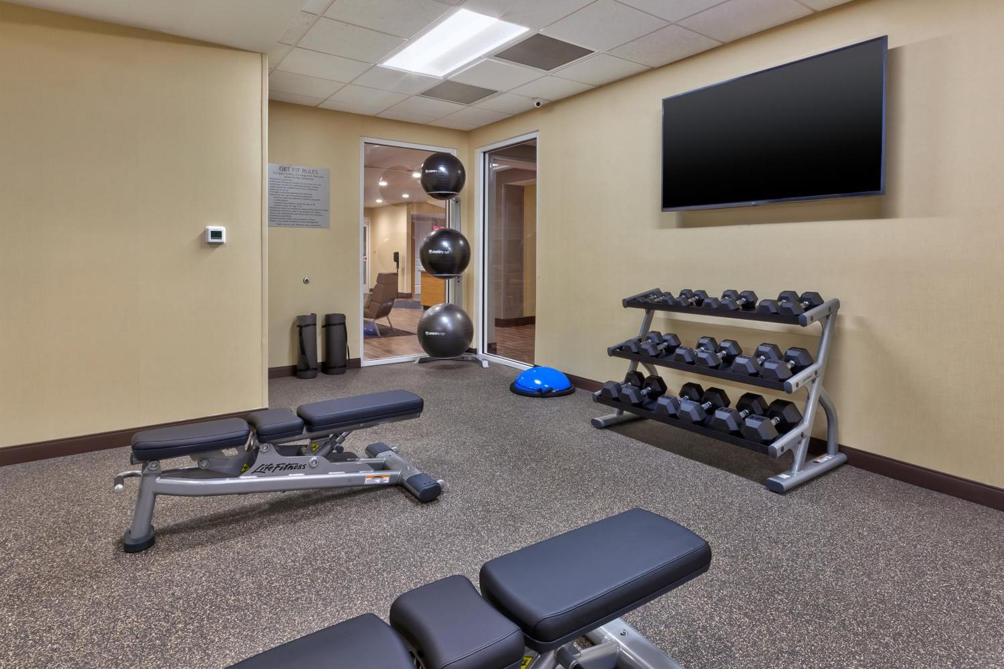 Towneplace Suites By Marriott Grand Rapids Airport Southeast Exteriör bild