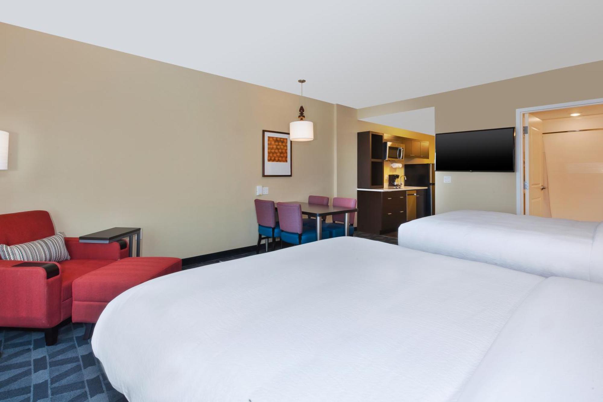 Towneplace Suites By Marriott Grand Rapids Airport Southeast Exteriör bild