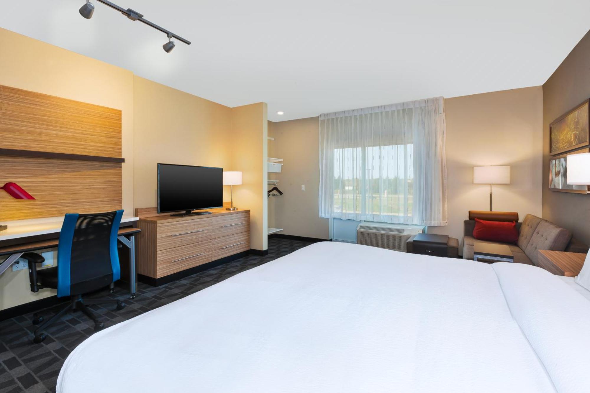 Towneplace Suites By Marriott Grand Rapids Airport Southeast Exteriör bild