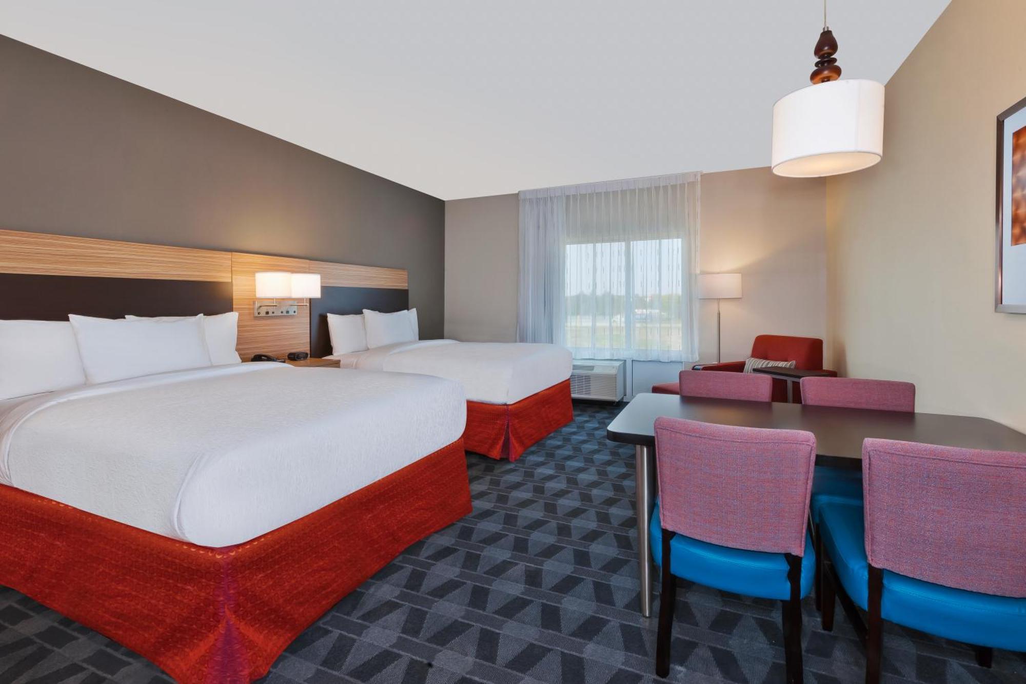 Towneplace Suites By Marriott Grand Rapids Airport Southeast Exteriör bild