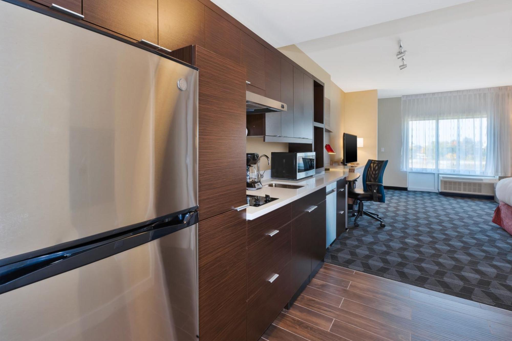 Towneplace Suites By Marriott Grand Rapids Airport Southeast Exteriör bild