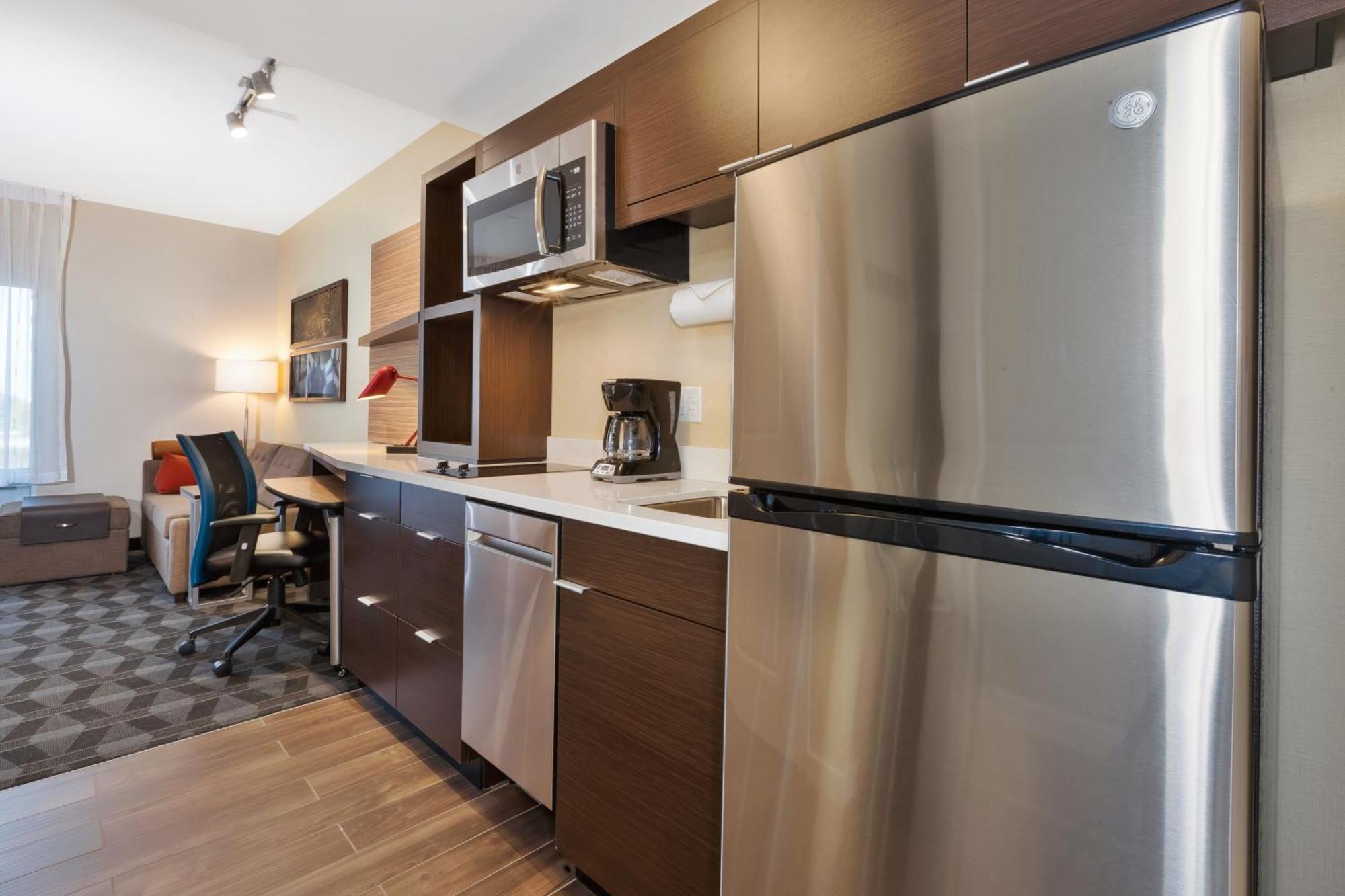 Towneplace Suites By Marriott Grand Rapids Airport Southeast Exteriör bild