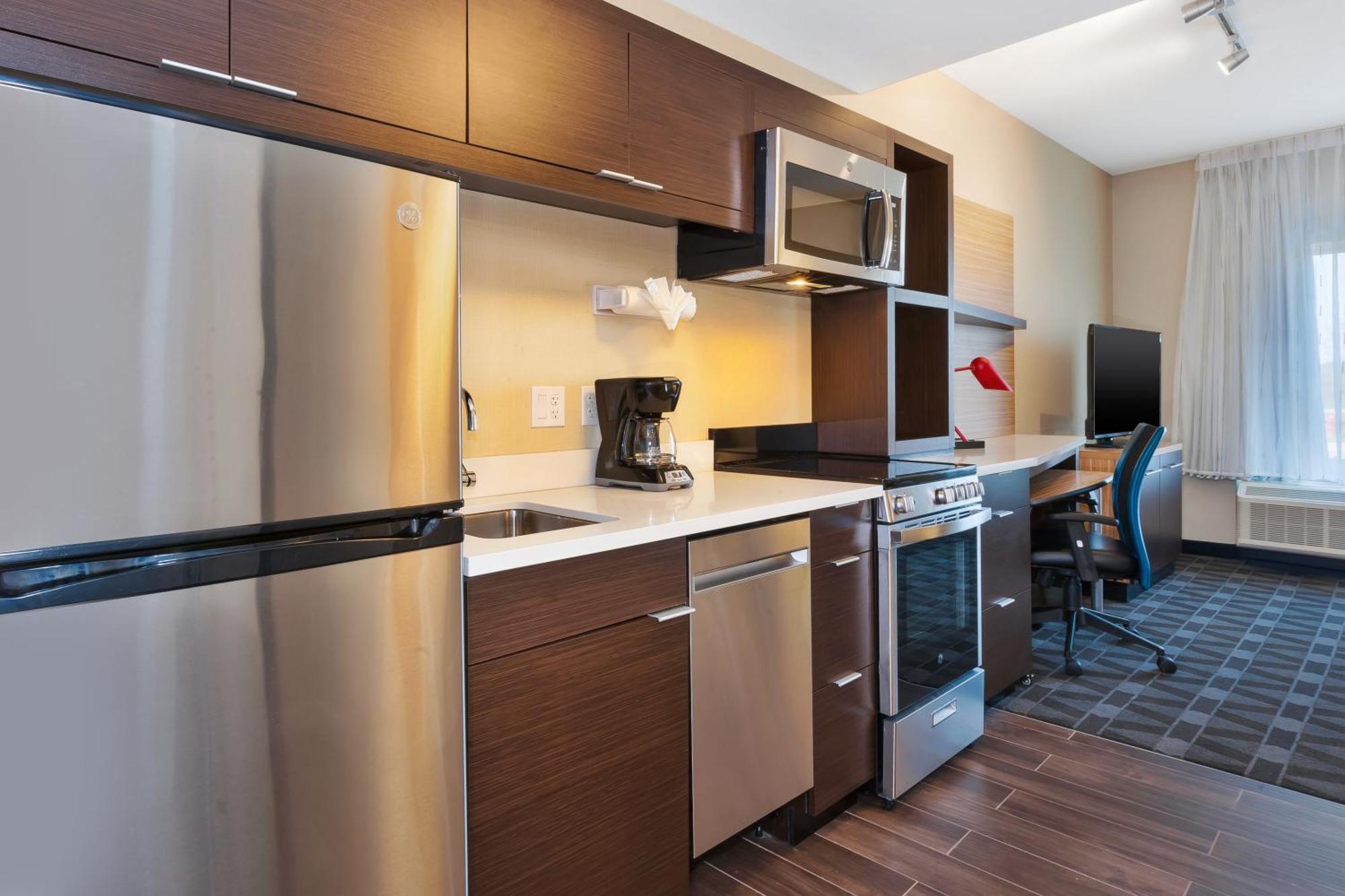 Towneplace Suites By Marriott Grand Rapids Airport Southeast Exteriör bild